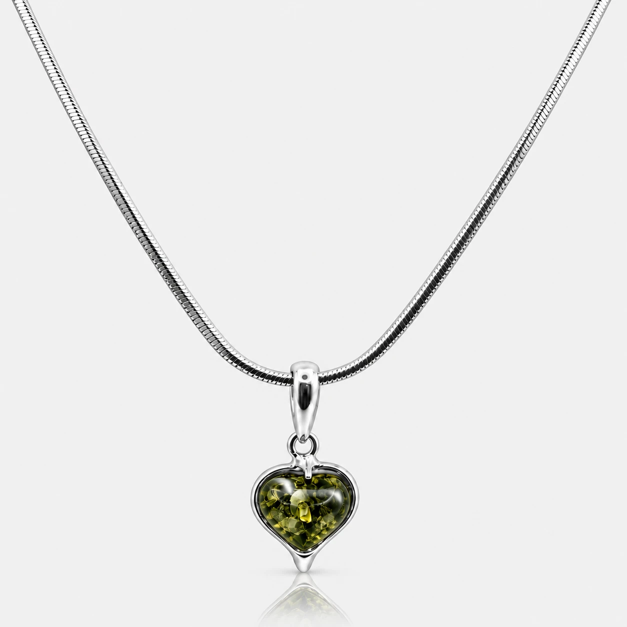 Amber heart green necklace 