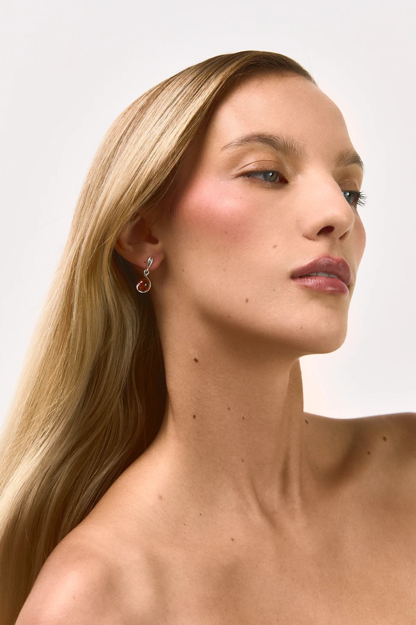 Thumbnail of Amore silver earrings with amber