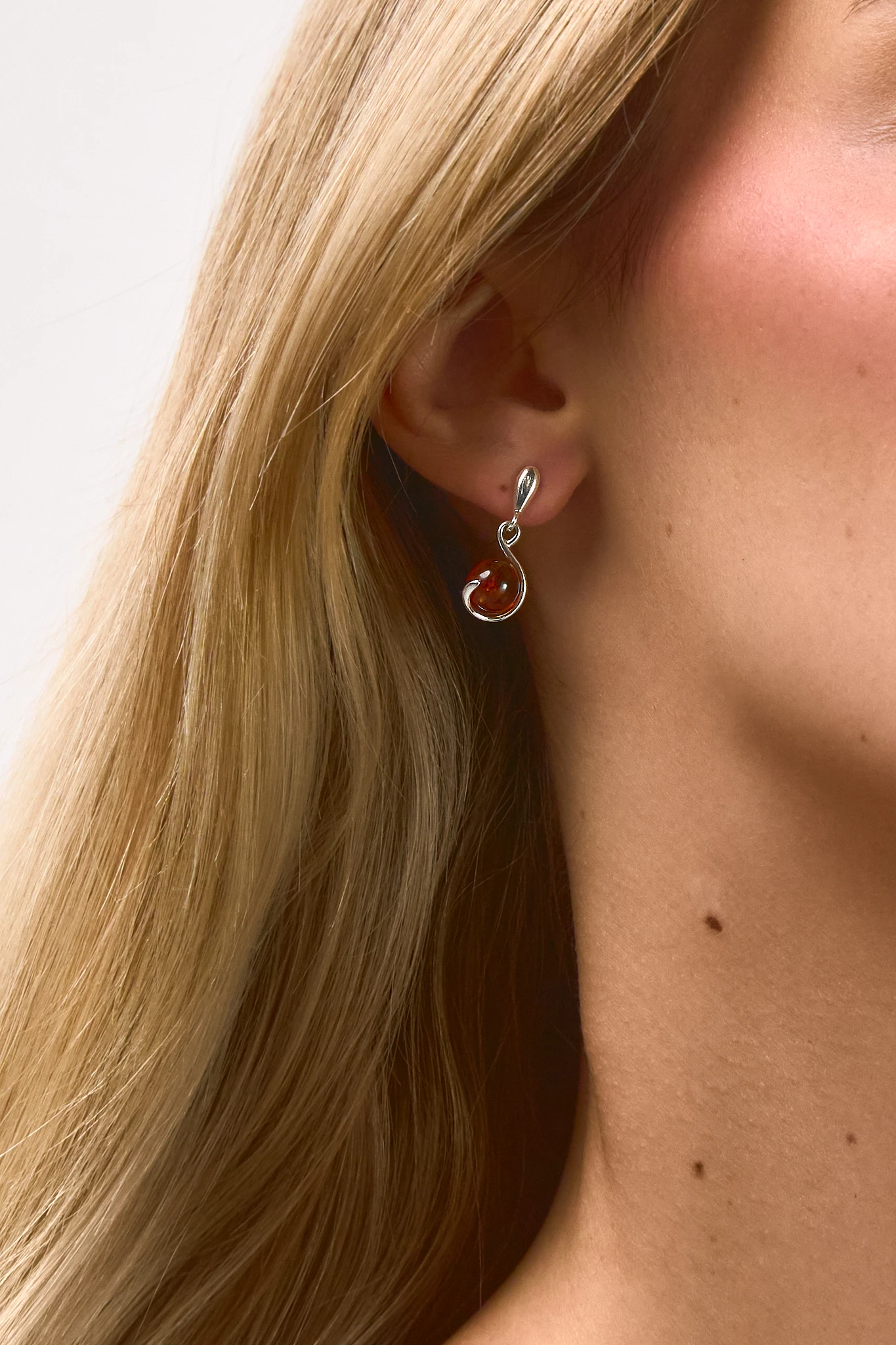 Thumbnail of Amore silver earrings with amber