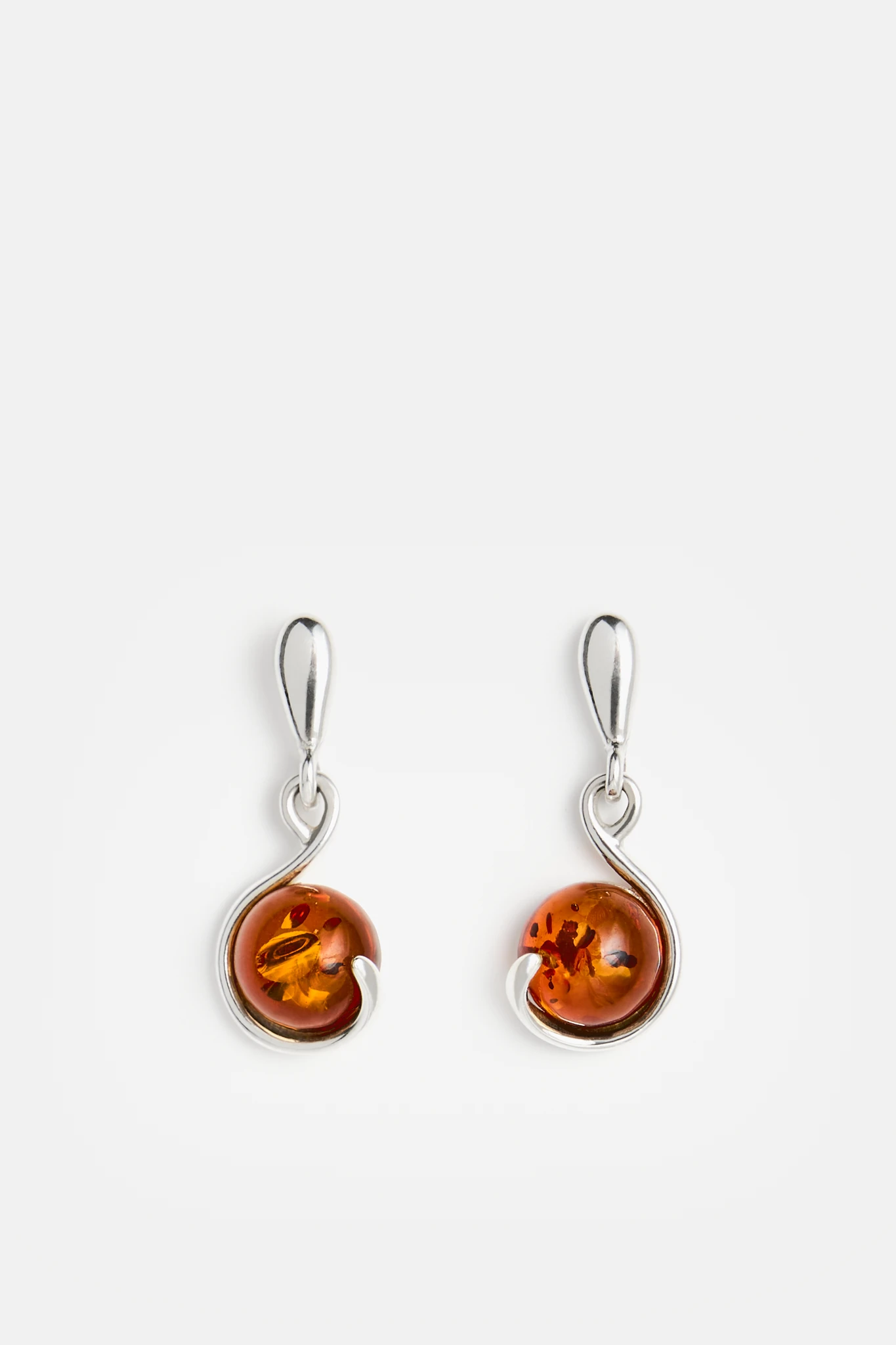 Amore silver earrings with amber