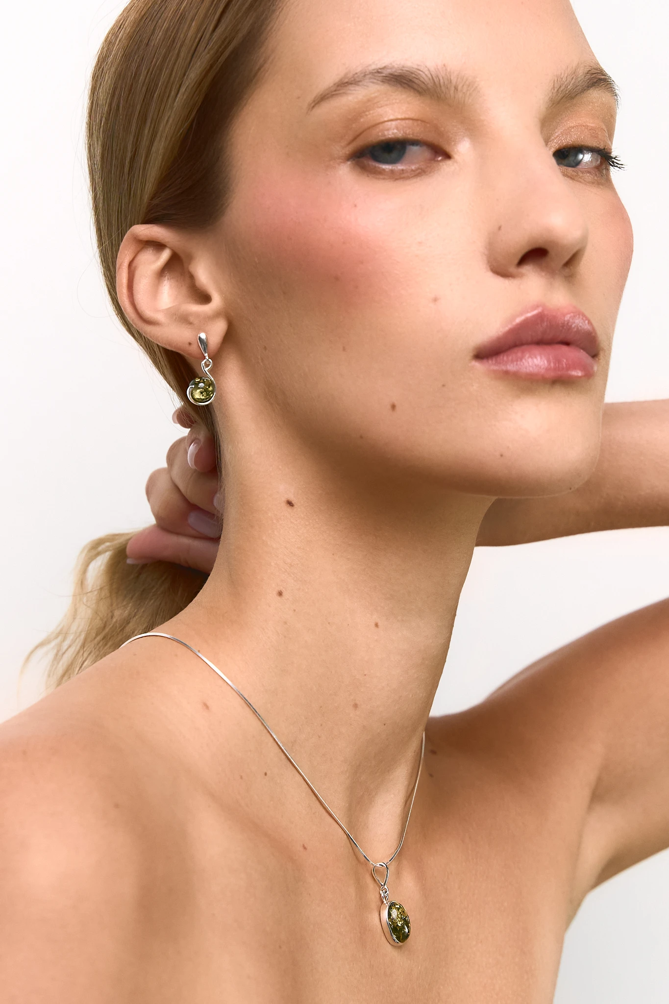 Thumbnail of Amore silver earrings with green amber