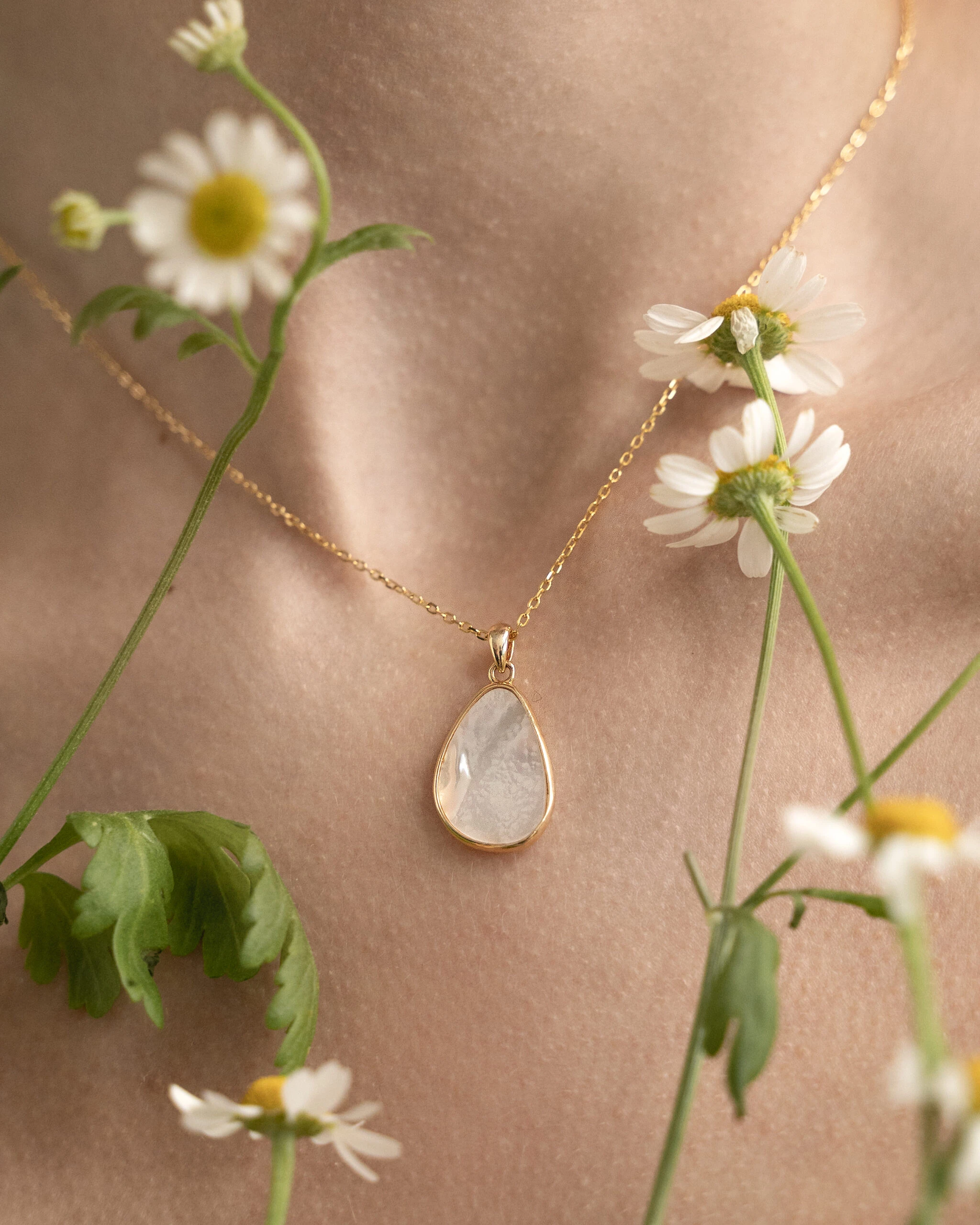 Astra necklace - gold