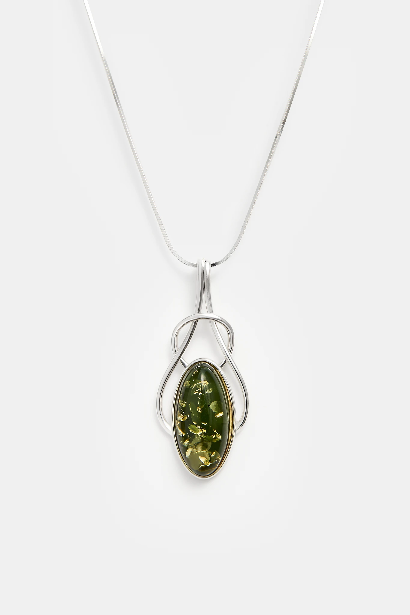Connection silver necklace with green amber