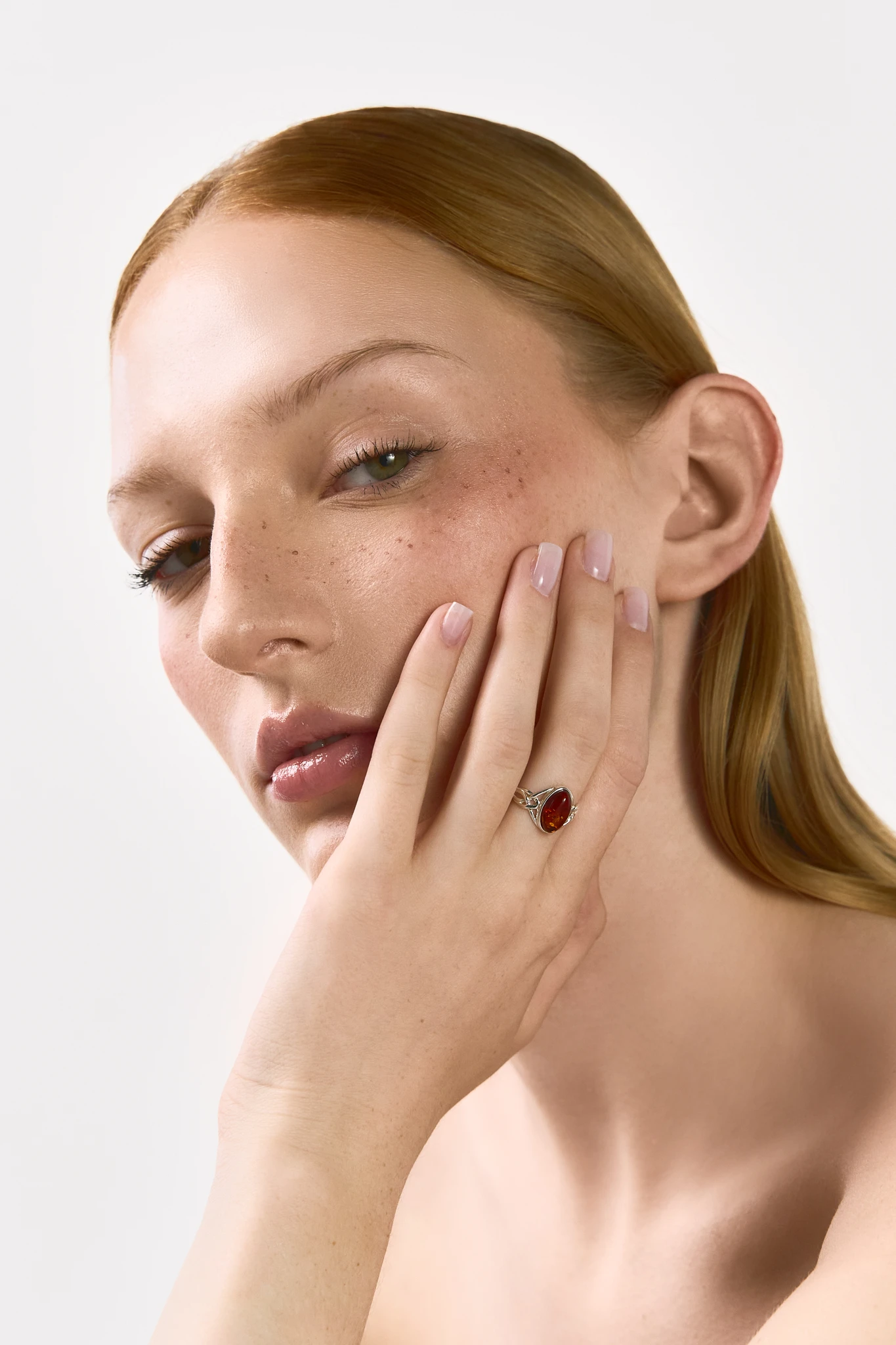 "Embrace eternity with our Connection silver ring featuring Baltic amber 🌟 Crafted in sterling silver, this symbolic piece brings balance and protection. Perfect for lovers of meaningful jewelry. #AmberRings"