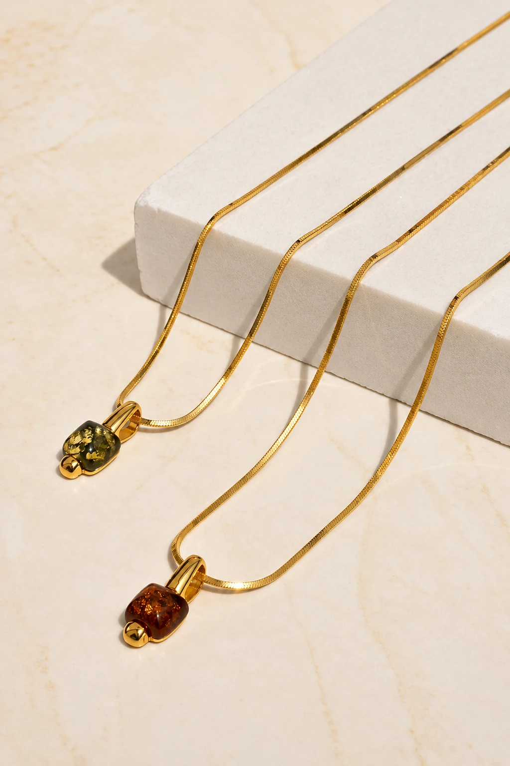 Cornelia necklace with green amber, Gold-plated, Amber, Amber necklaces
