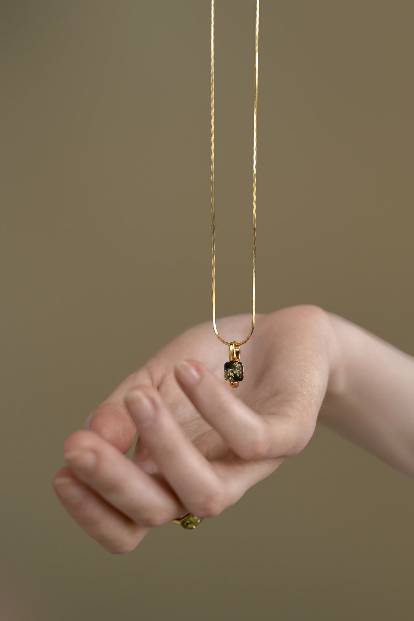 Cornelia necklace with green amber