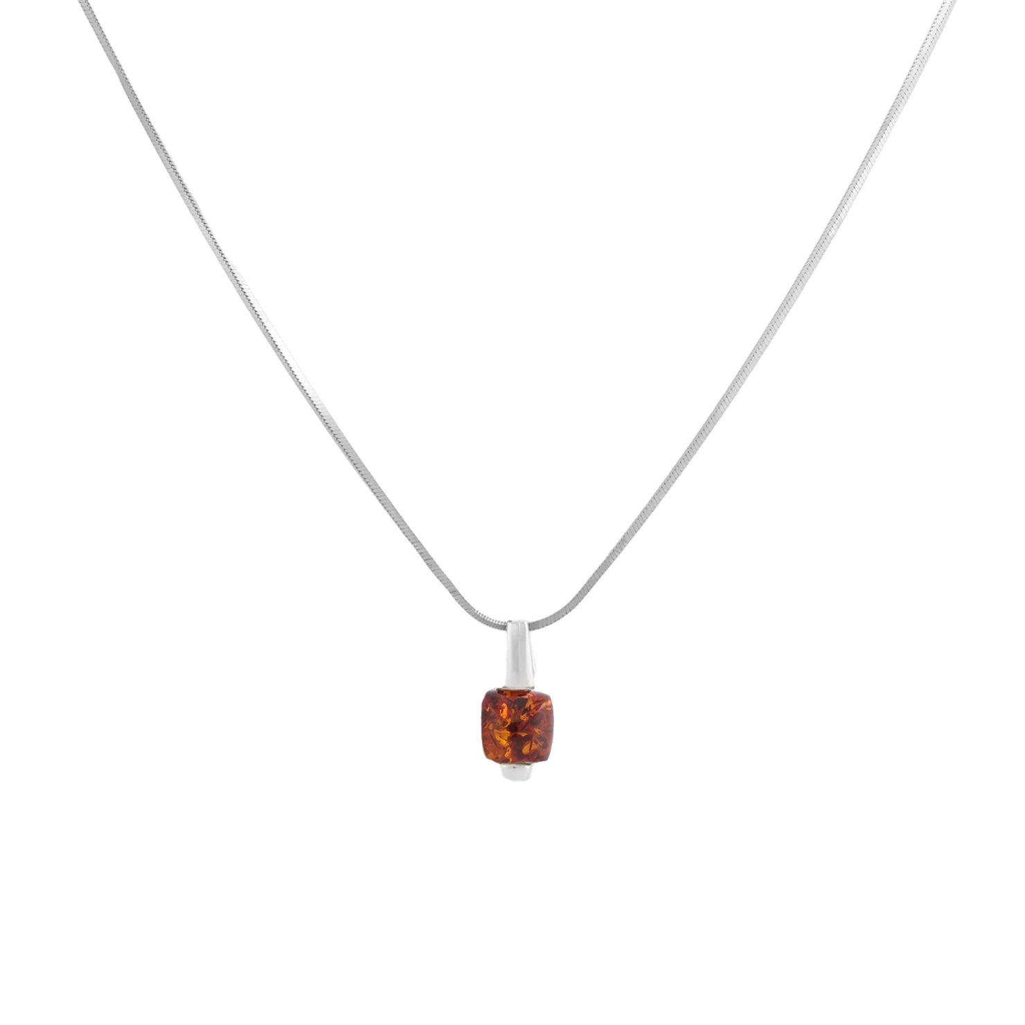 Cornelia silver necklace with cognac amber