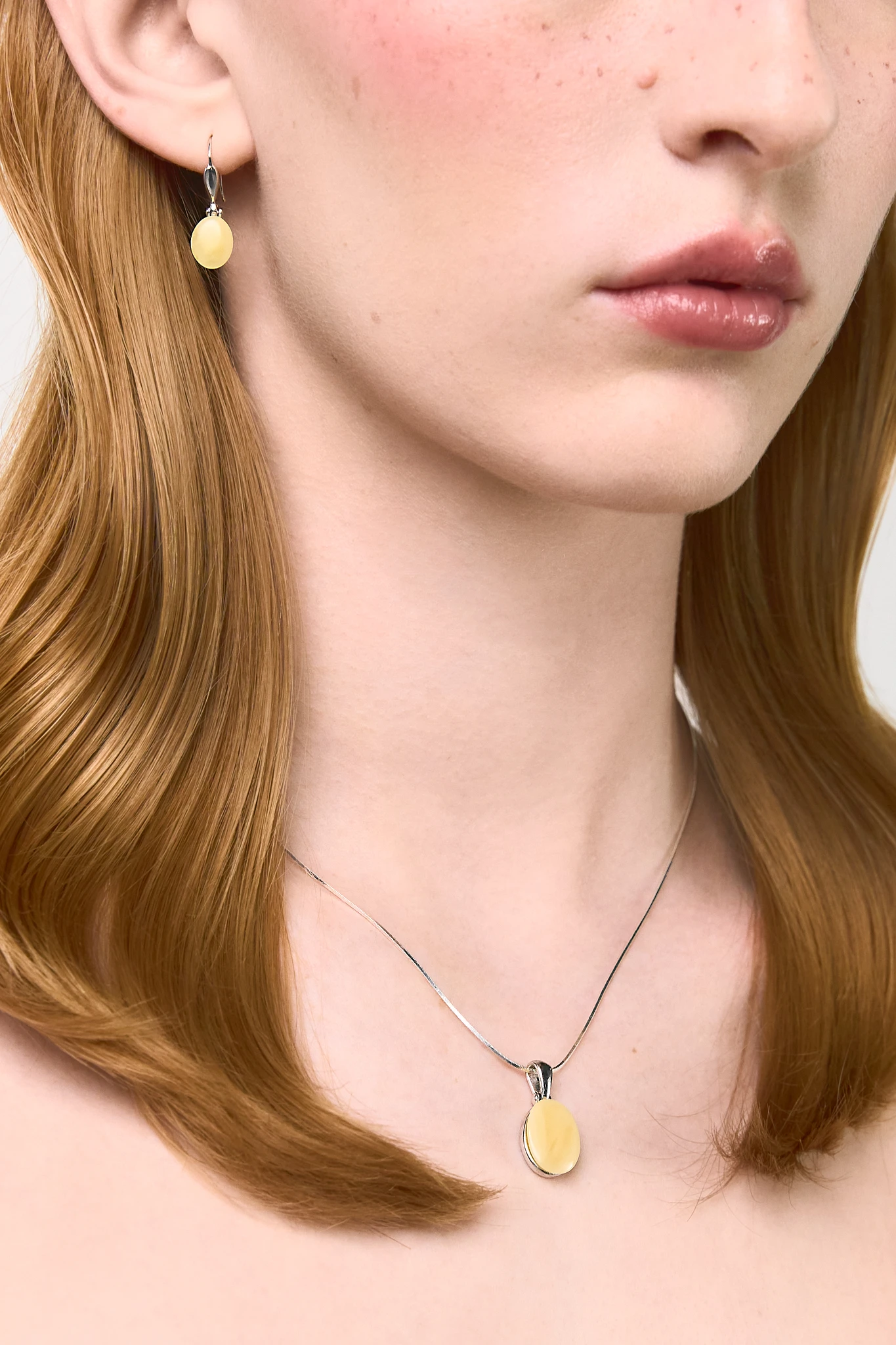 Thumbnail of Crème silver earrings