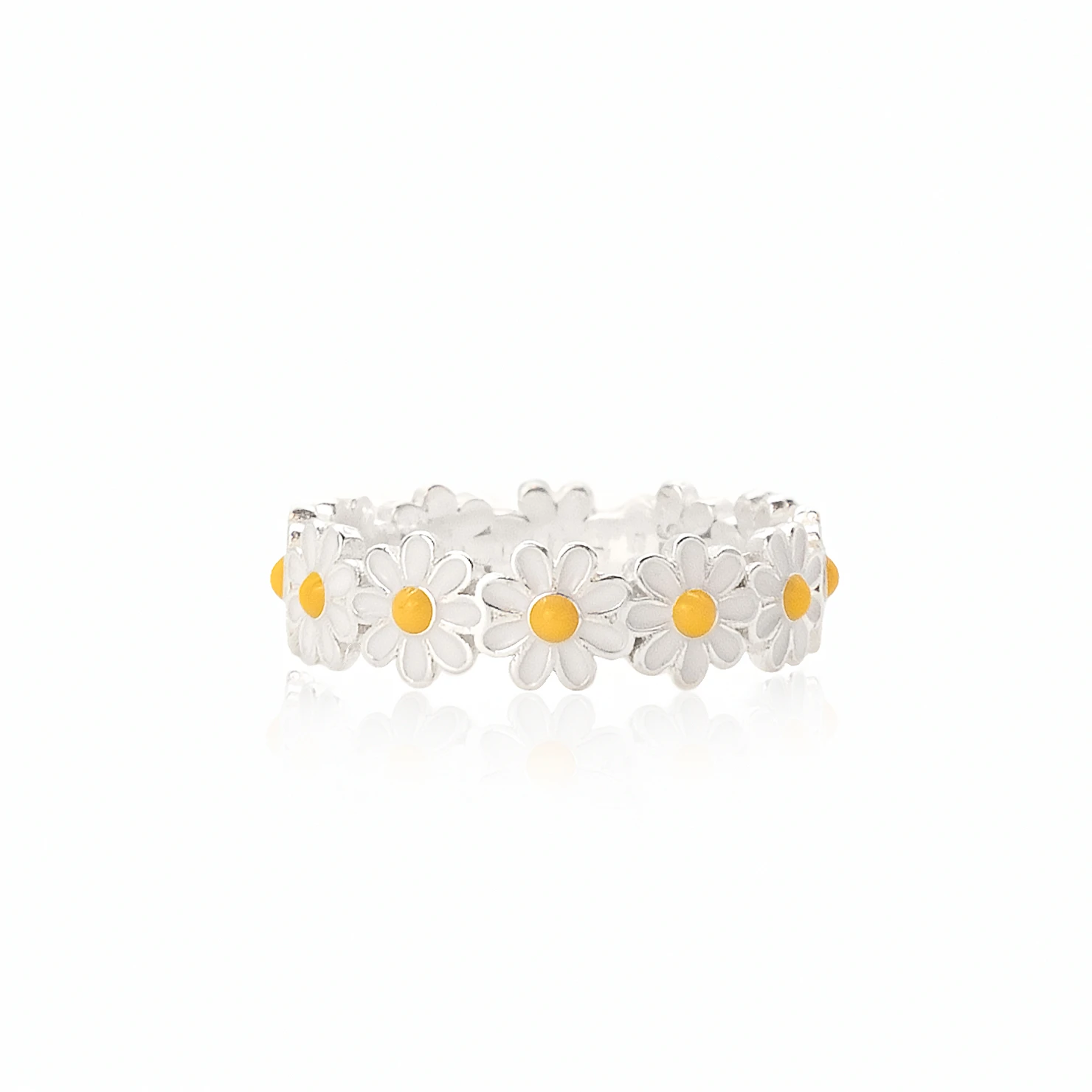 Thumbnail of Daisy band ring