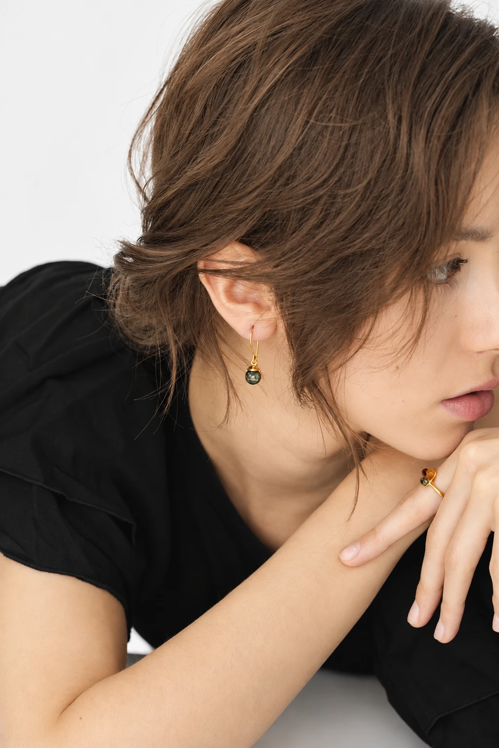 Diana gold earrings with green amber, Gold-plated, Amber, Amber earrings