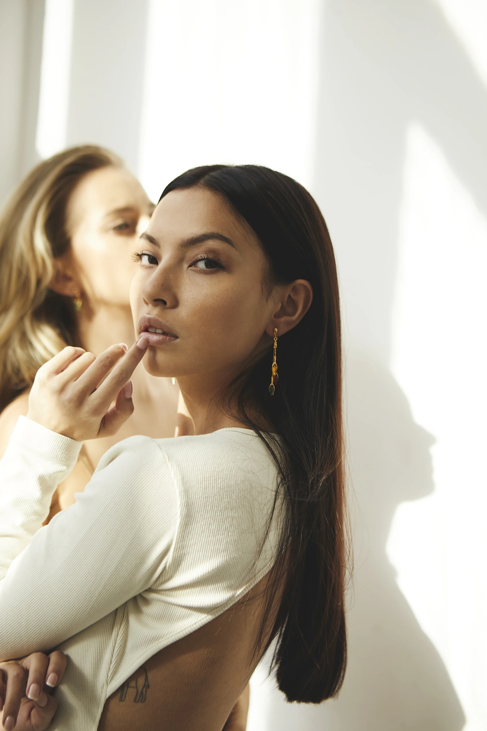 Thumbnail of Dream gold earrings