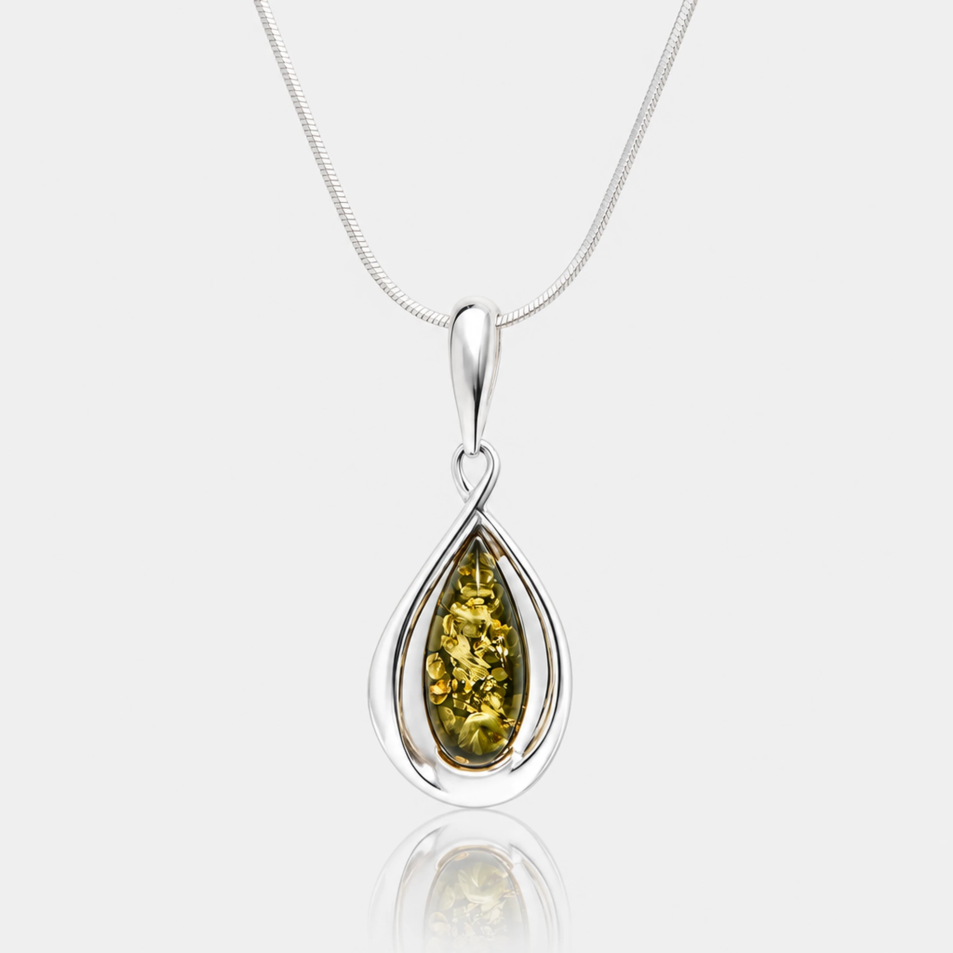 collar Drop en plata con ámbar verde