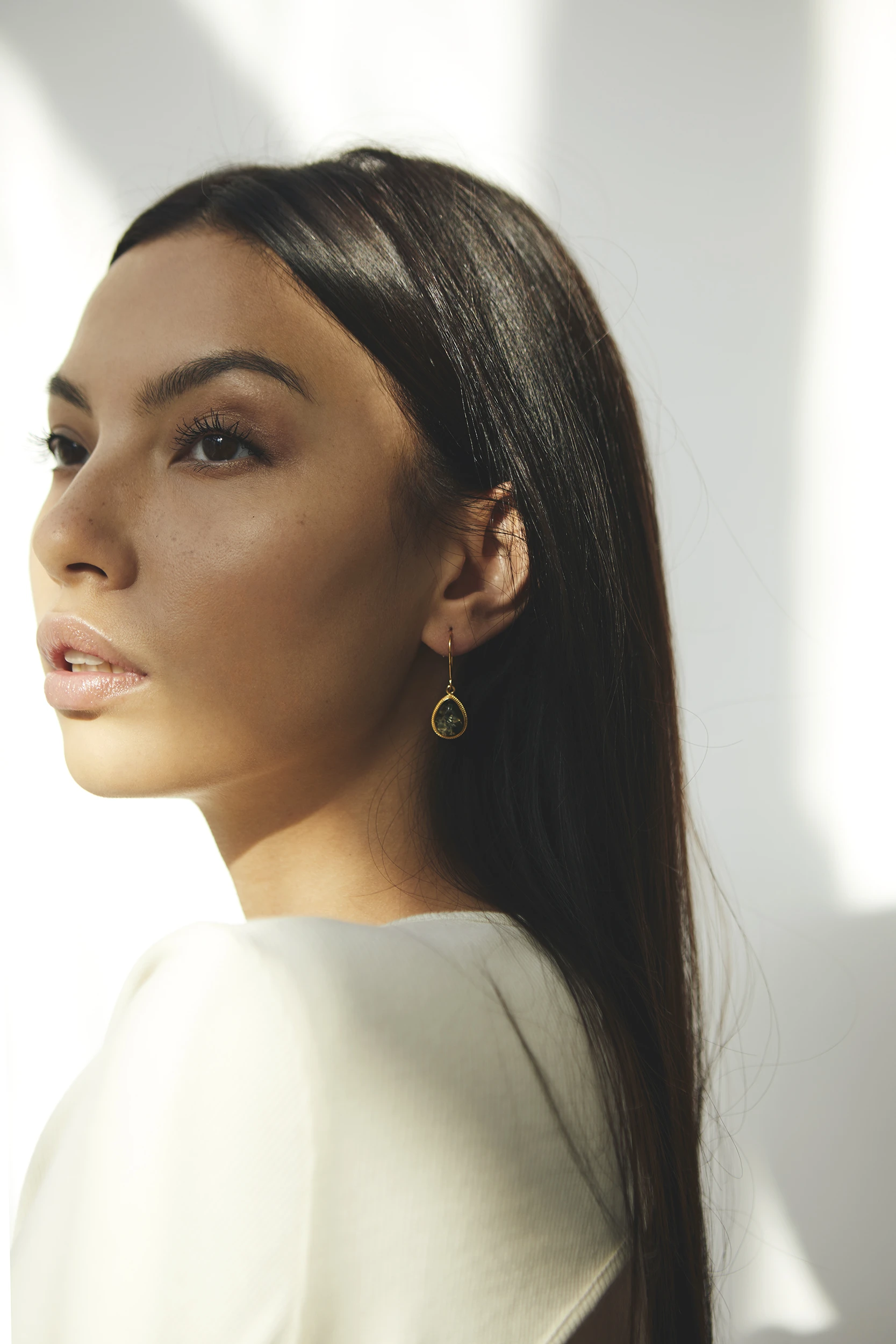 Florence gold earrings with green amber