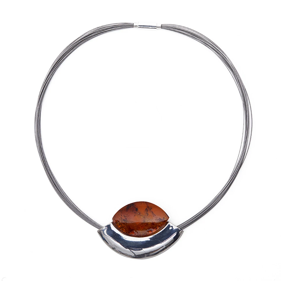 Miniatyrbild av Forma halsband