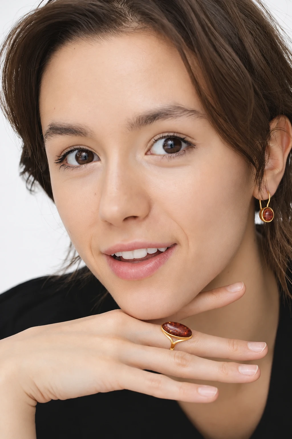 Grace earrings in gold with cognac amber, Gold-plated, Amber, Amber earrings