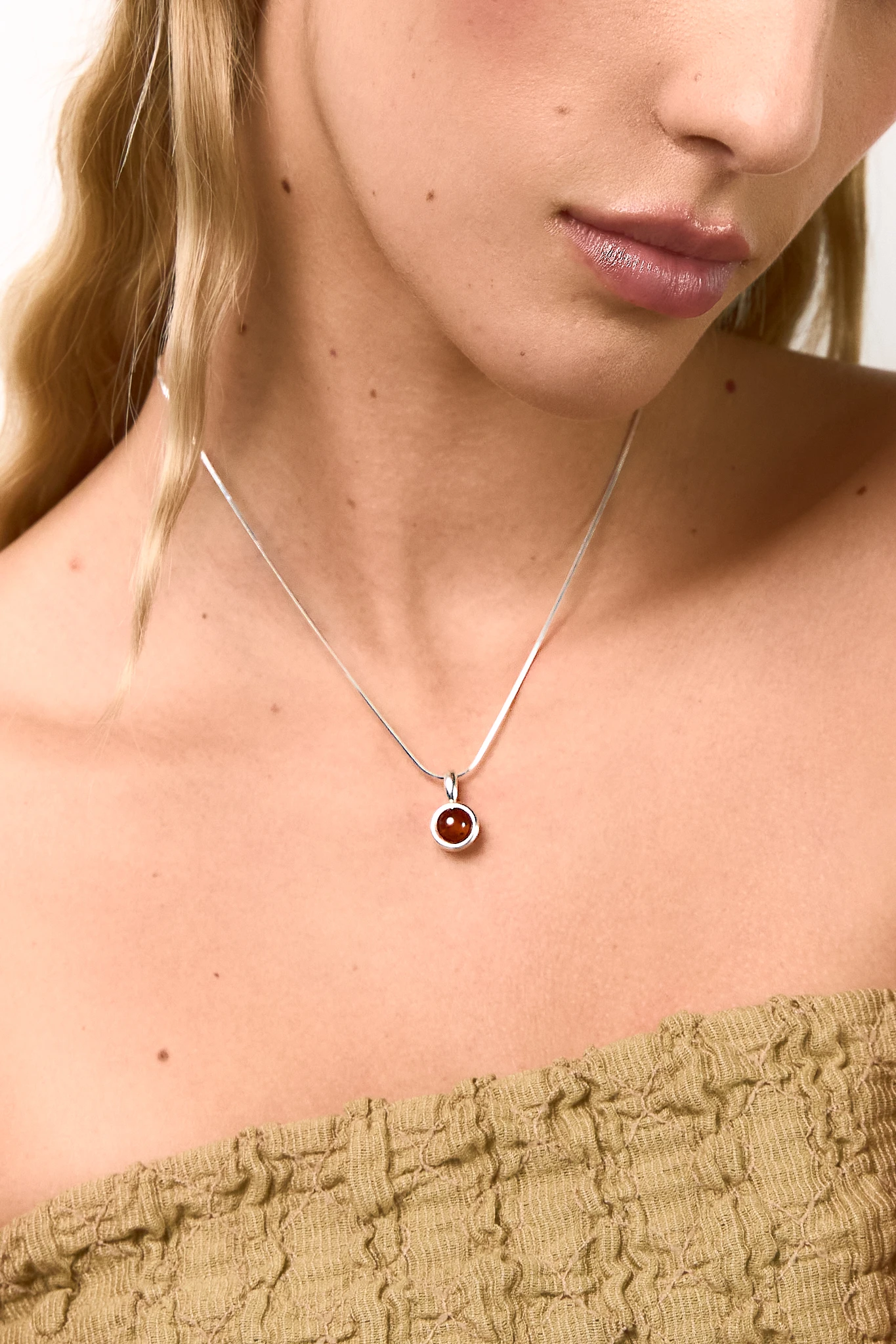 Thumbnail of Grace necklace in silver with cognac amber