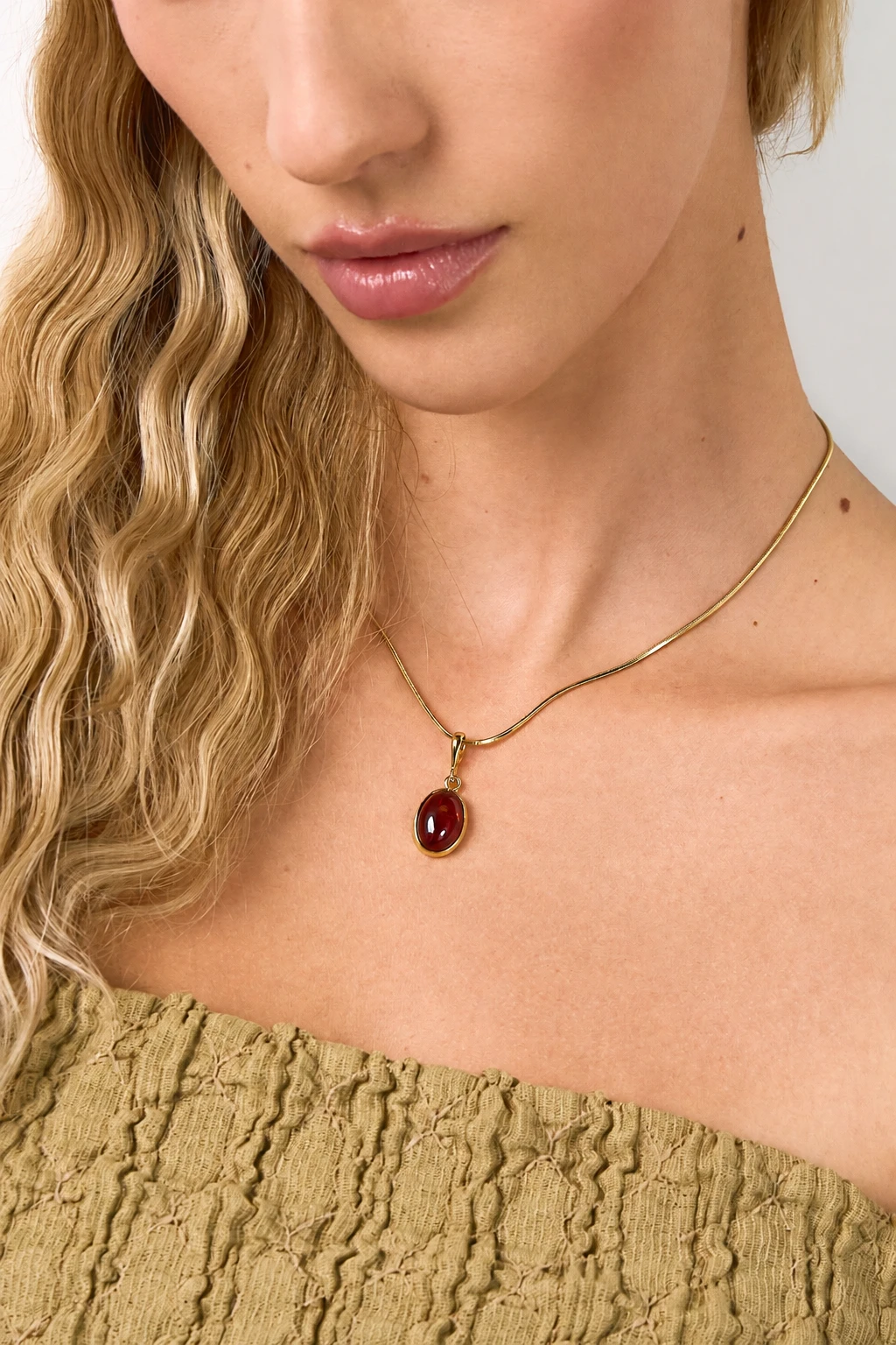 Harmony necklace in gold with amber, Gold-plated, Amber, Amber necklaces