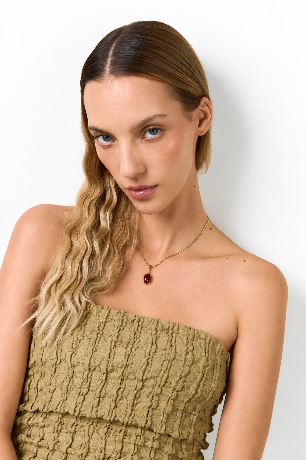 Harmony necklace in gold with amber, Gold-plated, Amber, Amber necklaces