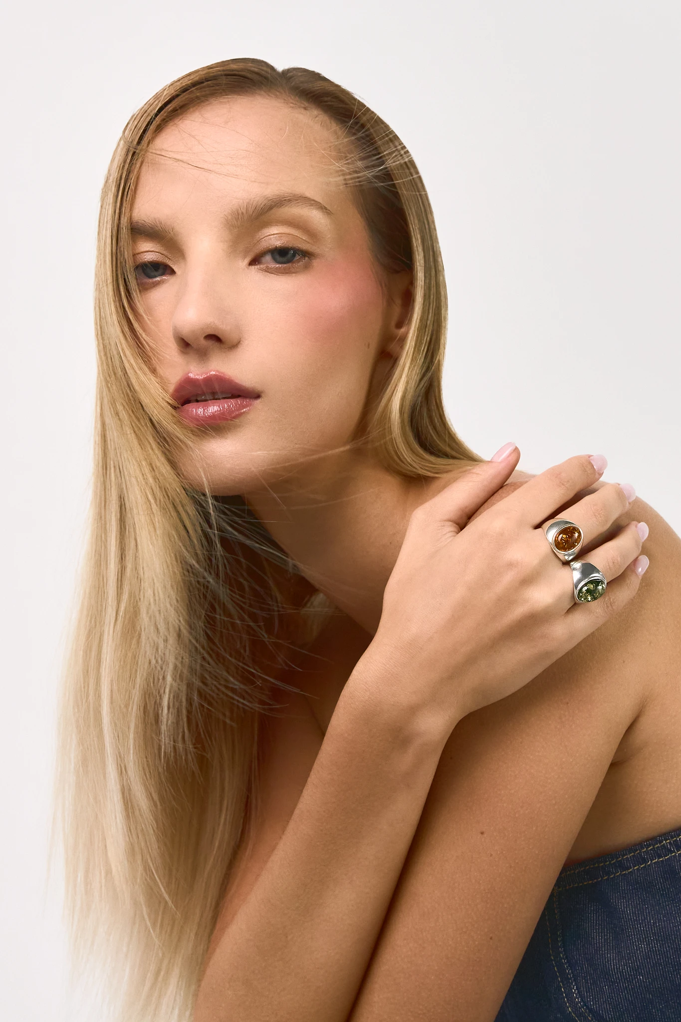 Thumbnail of Harmony ring with amber