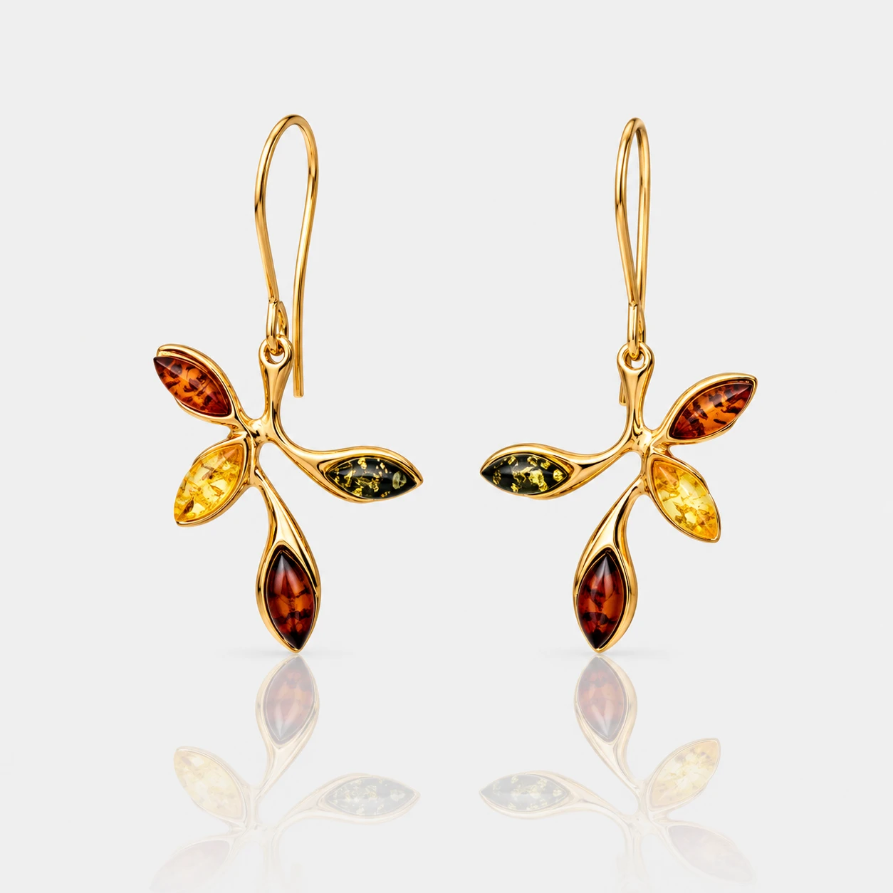 Leaf gold earrings M
