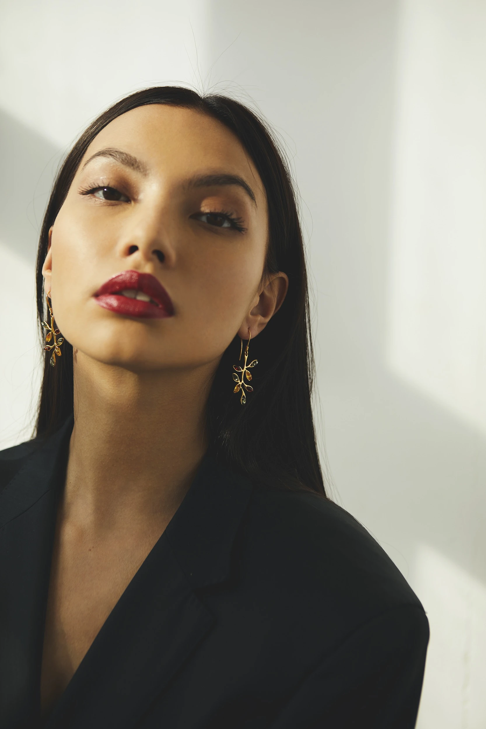 Thumbnail of Leaf gold earrings L