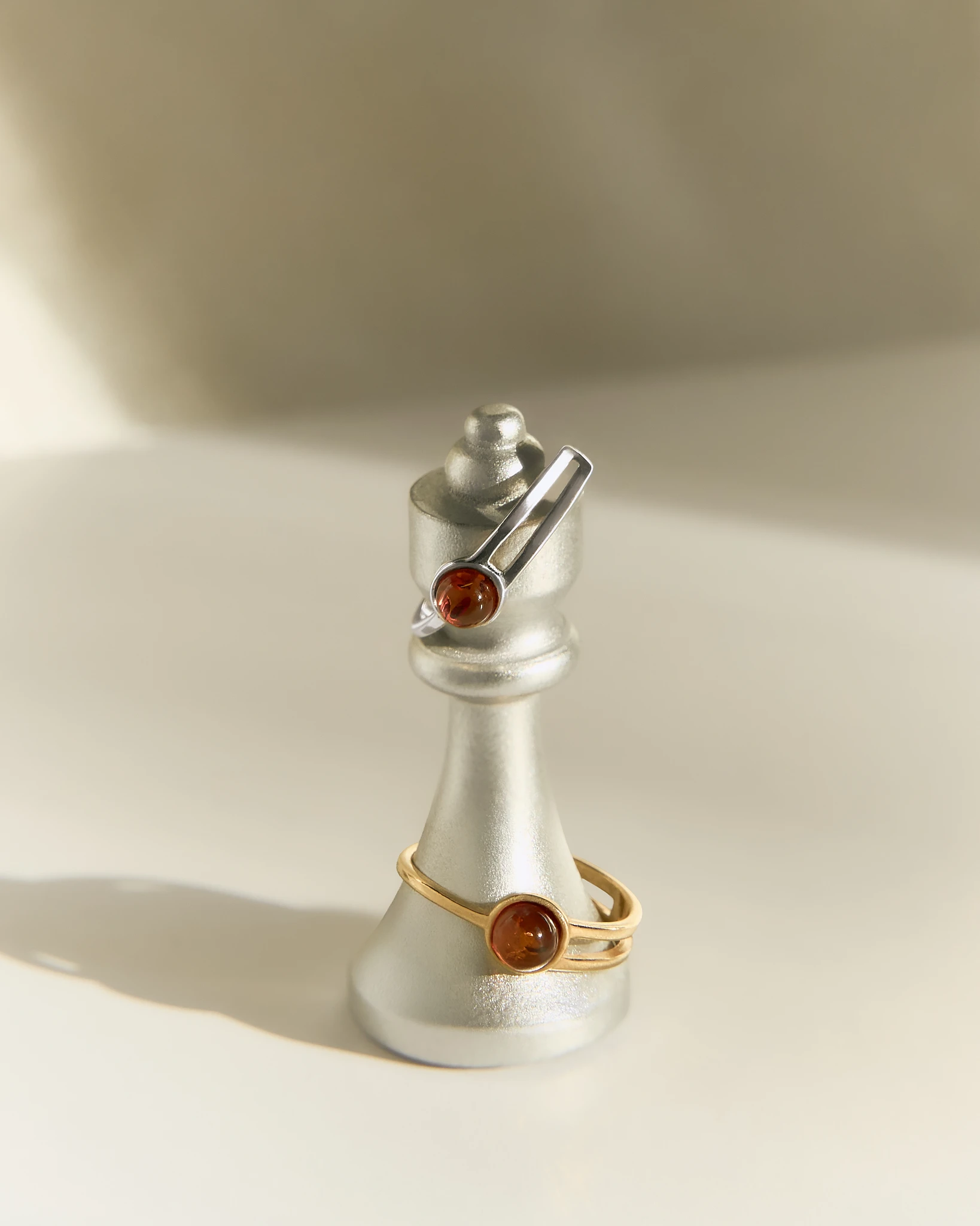 Thumbnail of Lumi ring in gold with amber