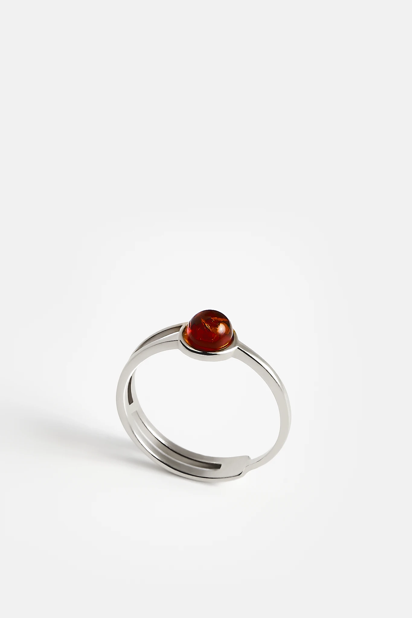 Thumbnail of Lumi ring in silver with amber