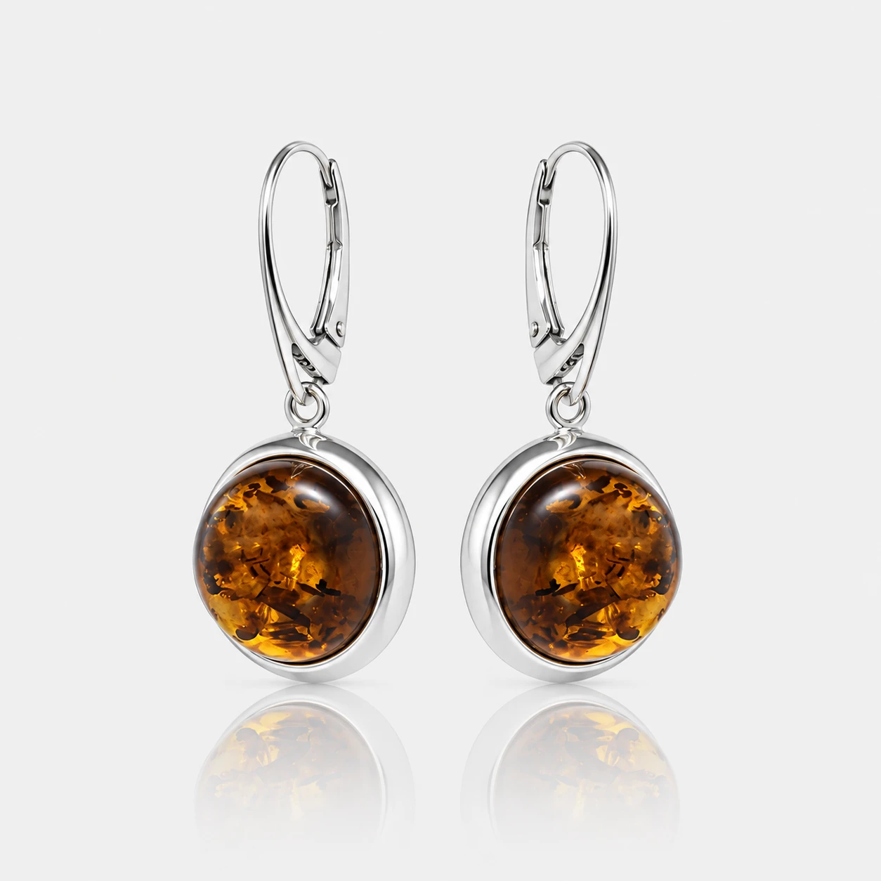 Luna earrings in silver with cognac amber