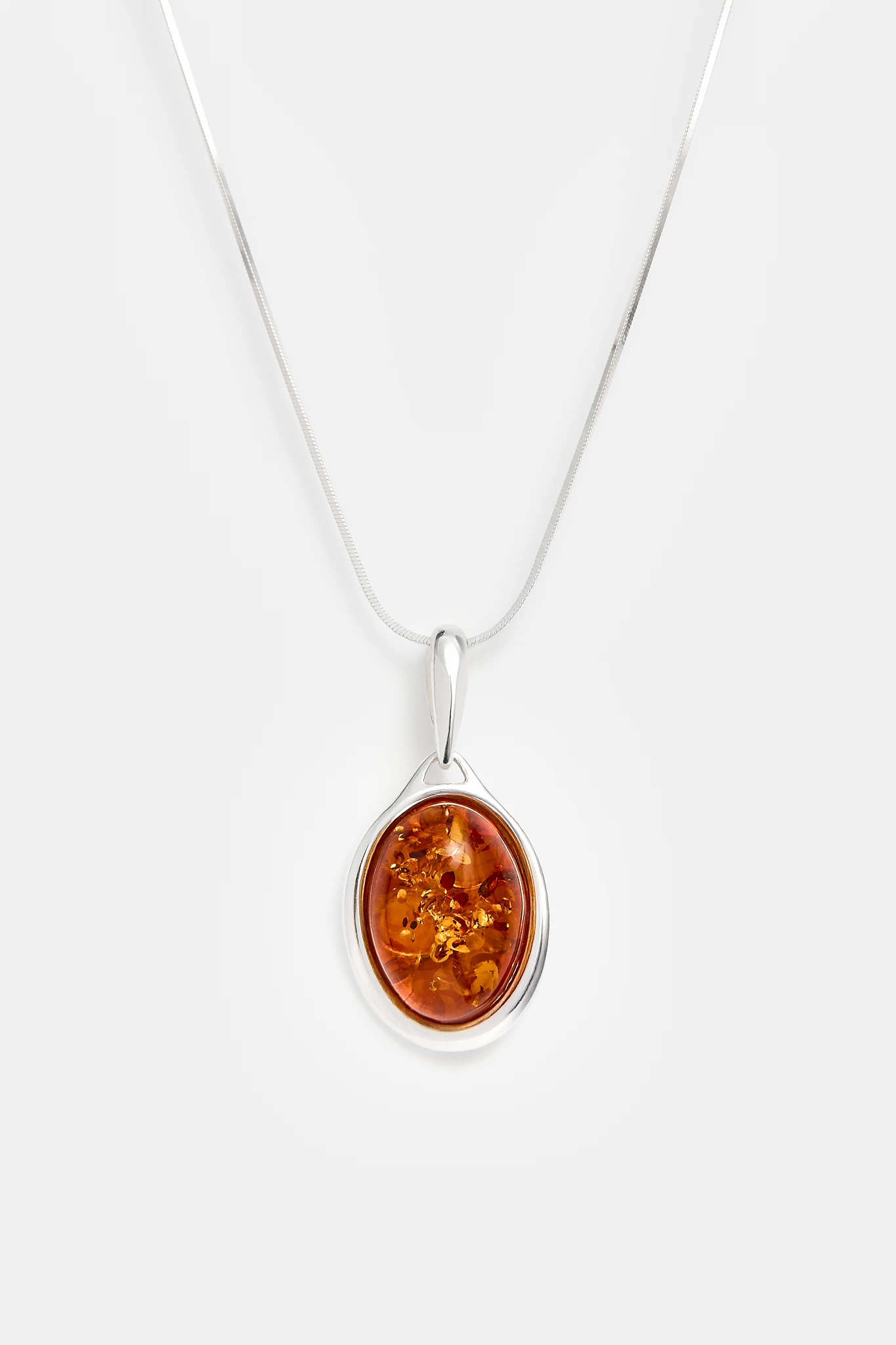 Marie necklace in silver with amber