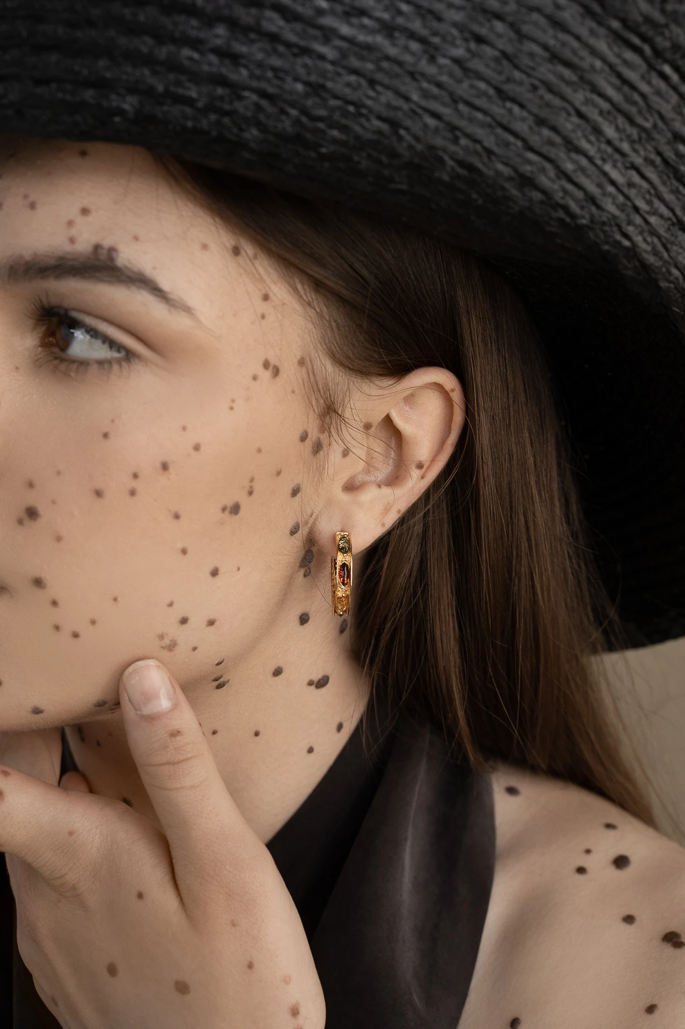 Thumbnail of Naomi hoop earrings