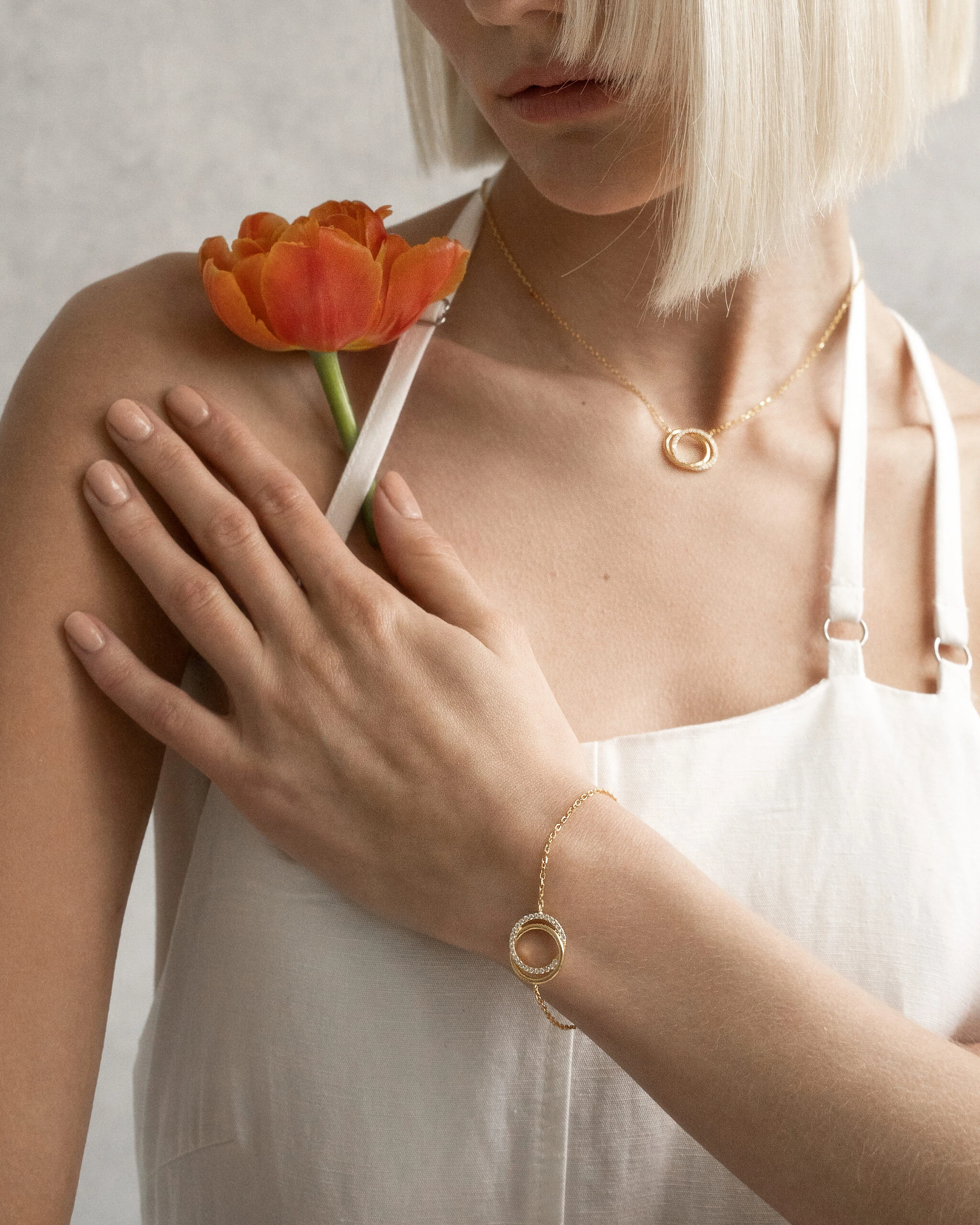 Miniatyrbild av Pave duo cirkel guldarmband