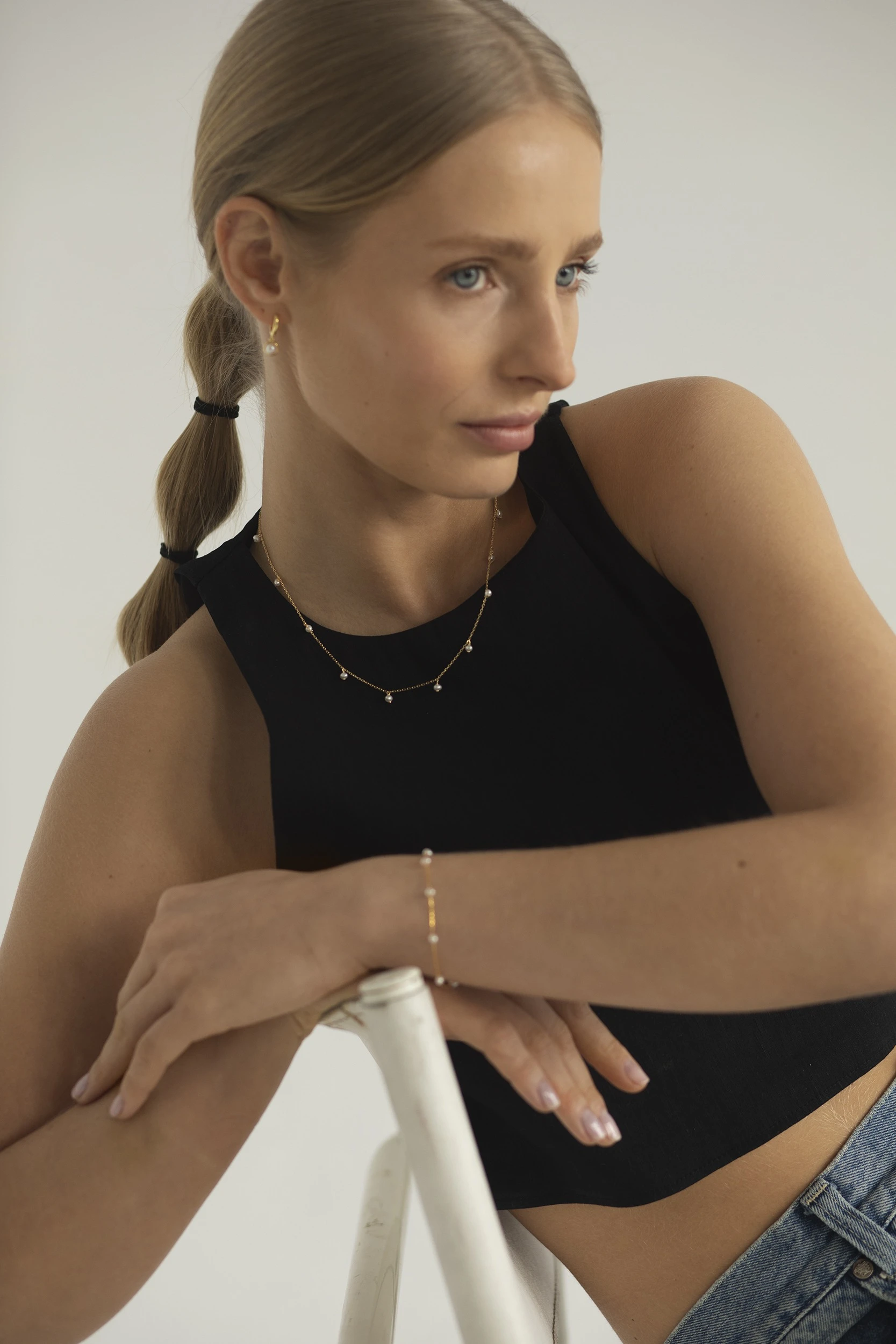 Thumbnail of Pearl gold necklace