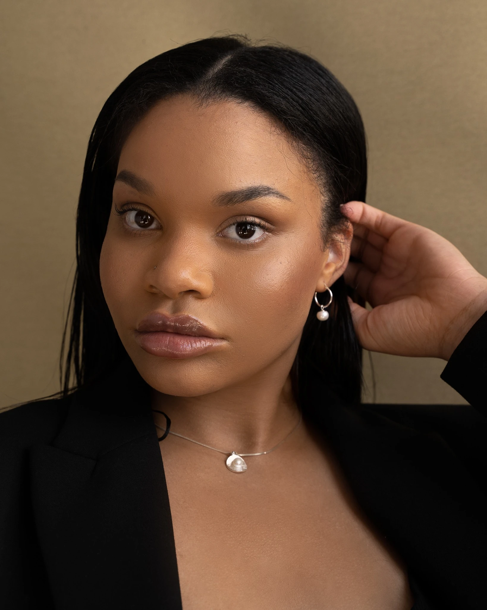 Thumbnail of Pearl necklace - Ivy