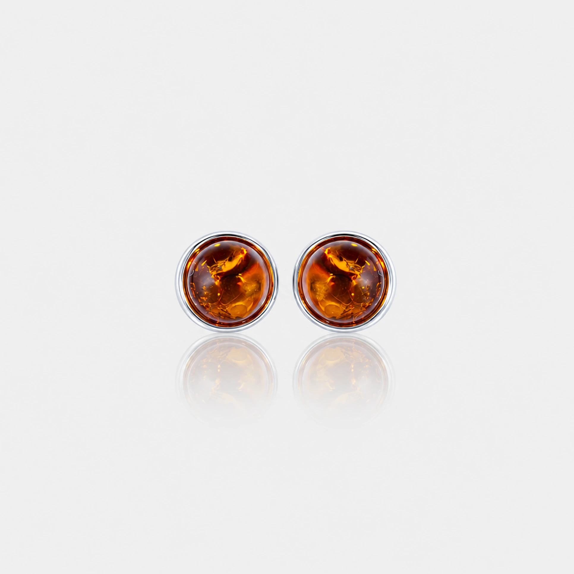 Round stud earrings with cognac amber