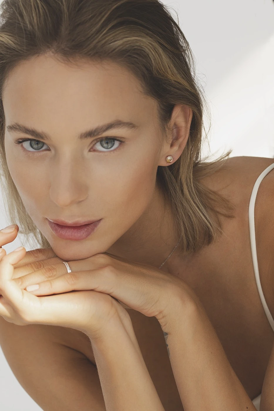 Thumbnail of Silver earrings- knot