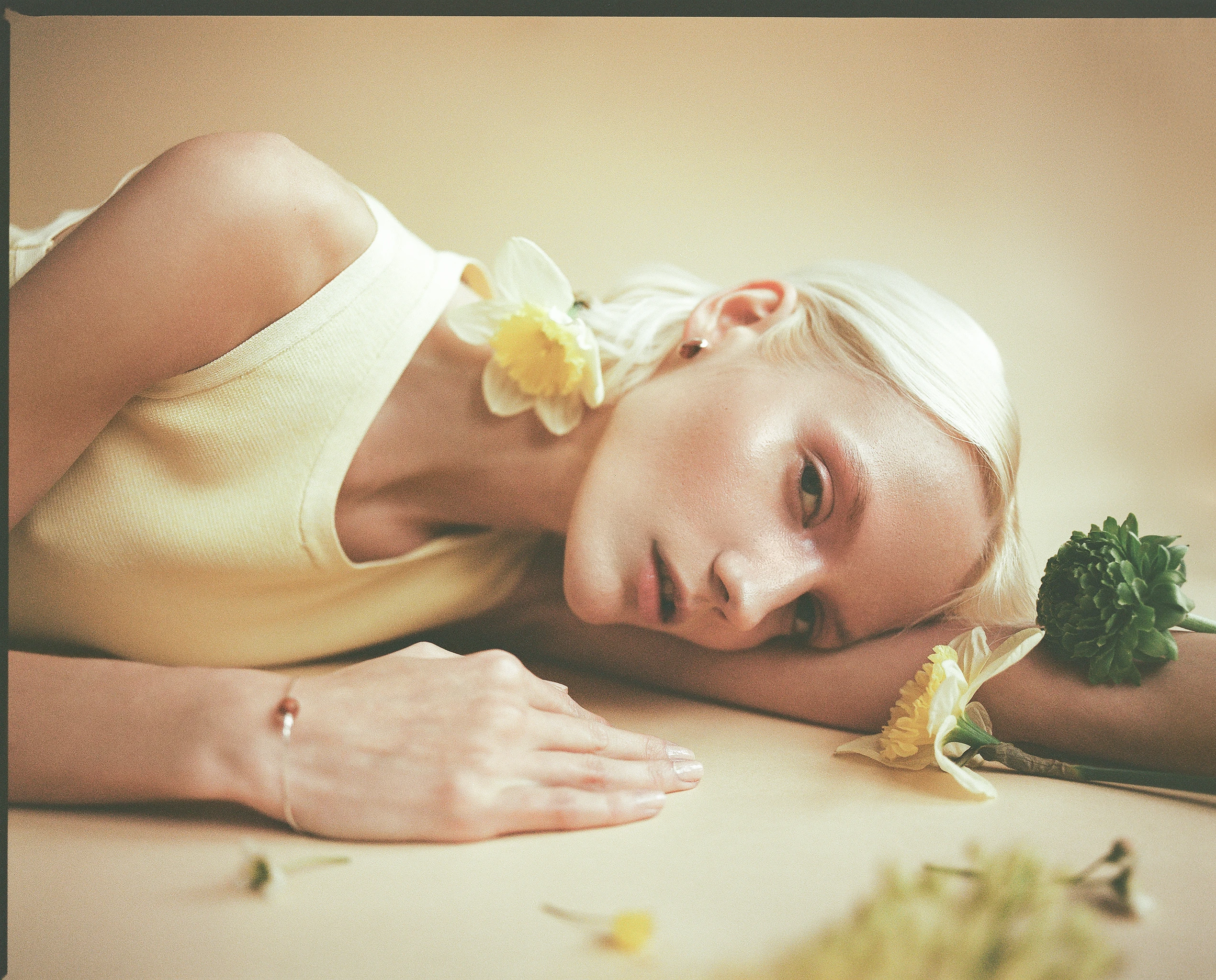 Thumbnail of Sophia silver bracelet with amber