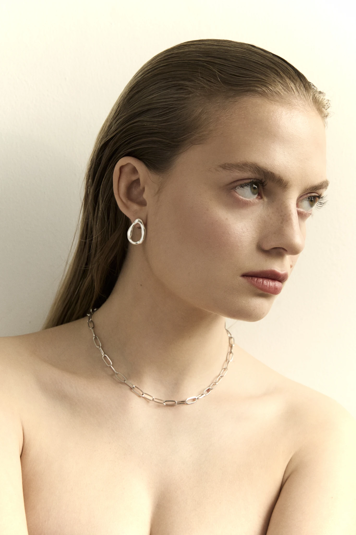 Miniatyrbild av Thea silverörhängen