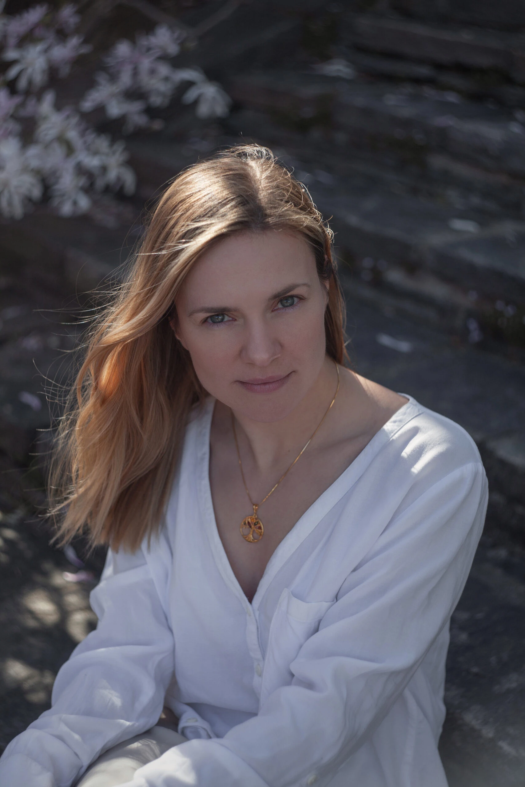 Thumbnail of Tree of life gold necklace with amber