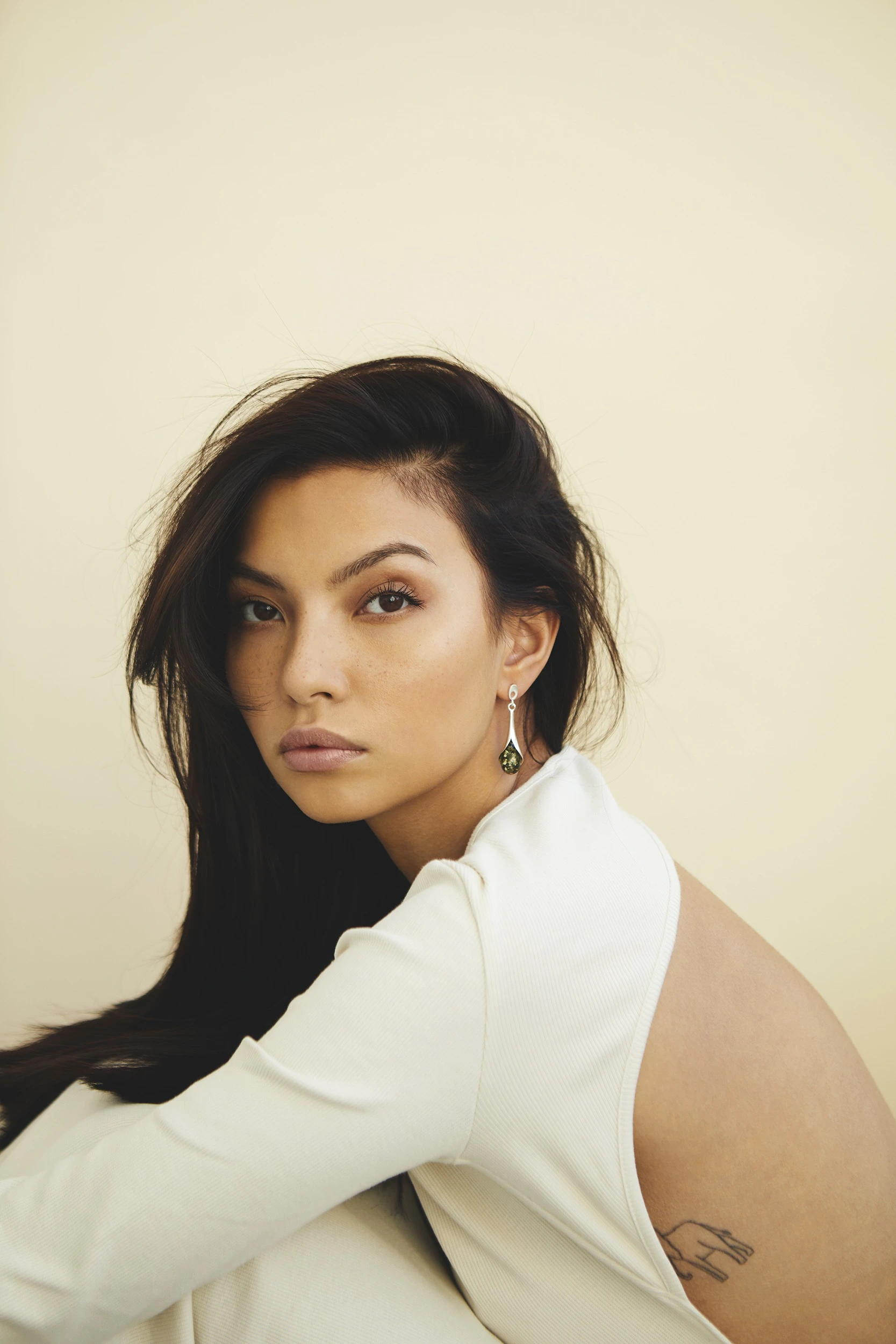 Thumbnail of Victoria earrings in silver with green amber