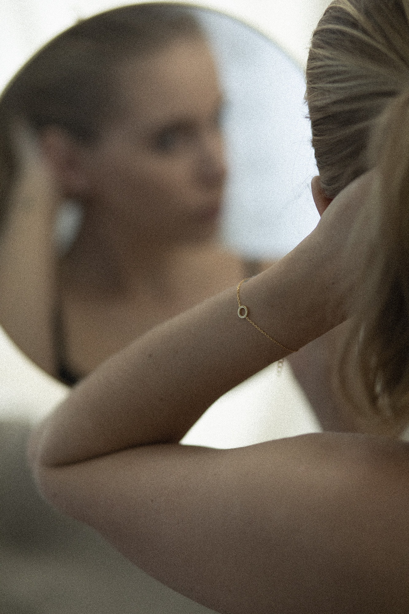 Thumbnail of Dainty, gold circle bracelet