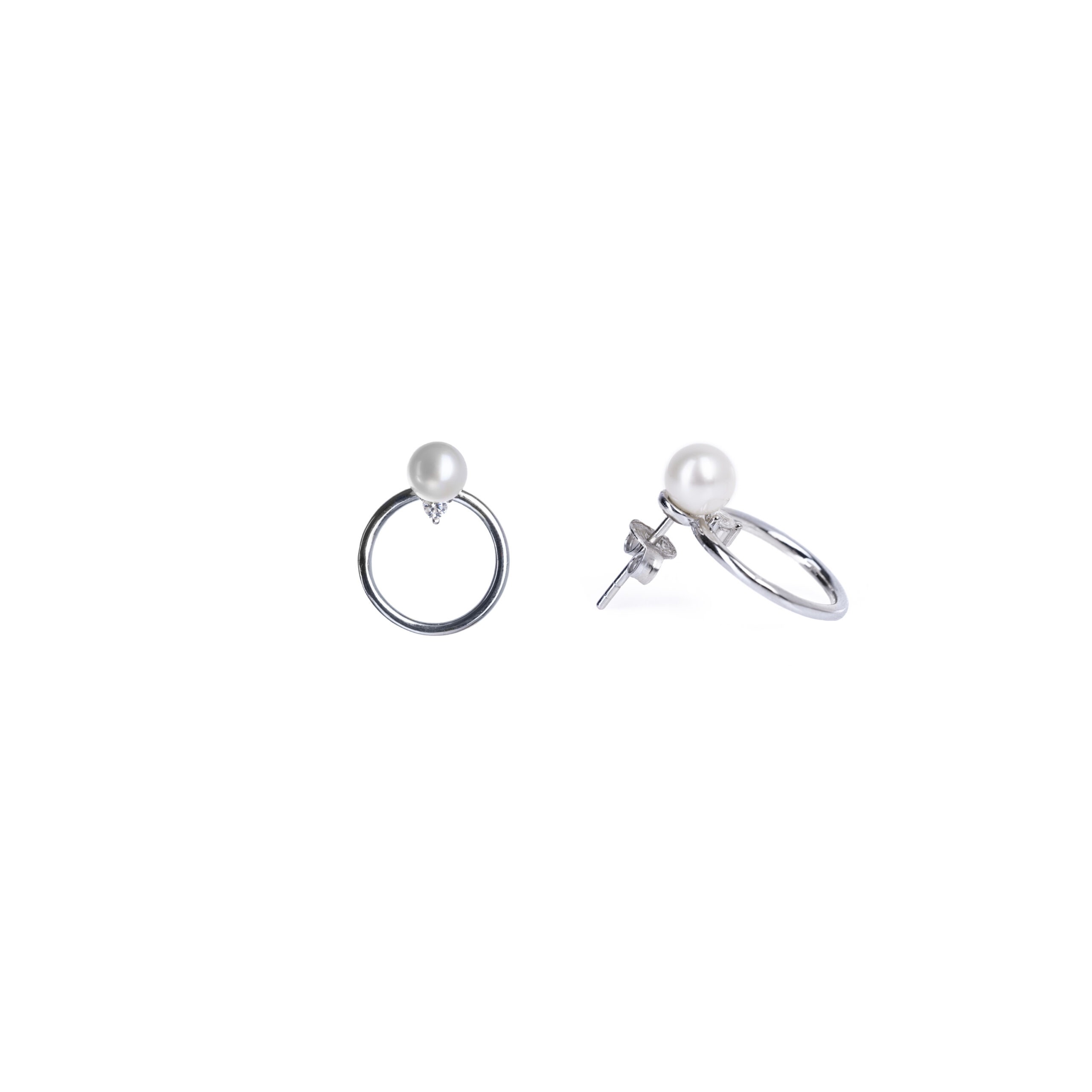 Thumbnail of Freya earrings with pearls