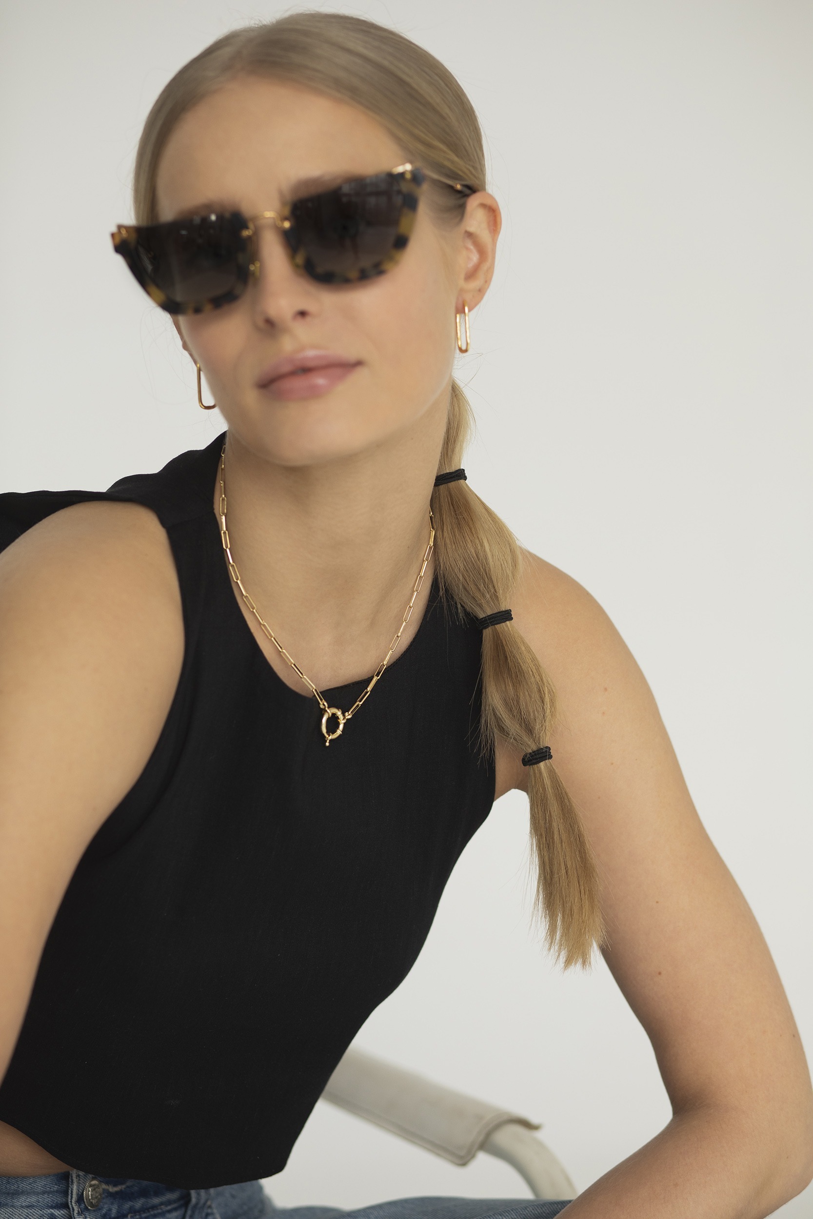 Thumbnail of Rectangular gold hoop earrings